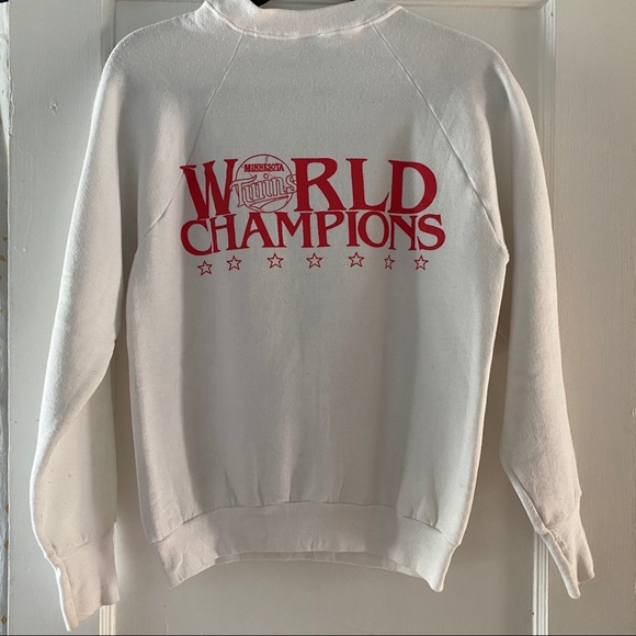 Minnesota Twins World Series sweatshirt! - Picture 2 of 6